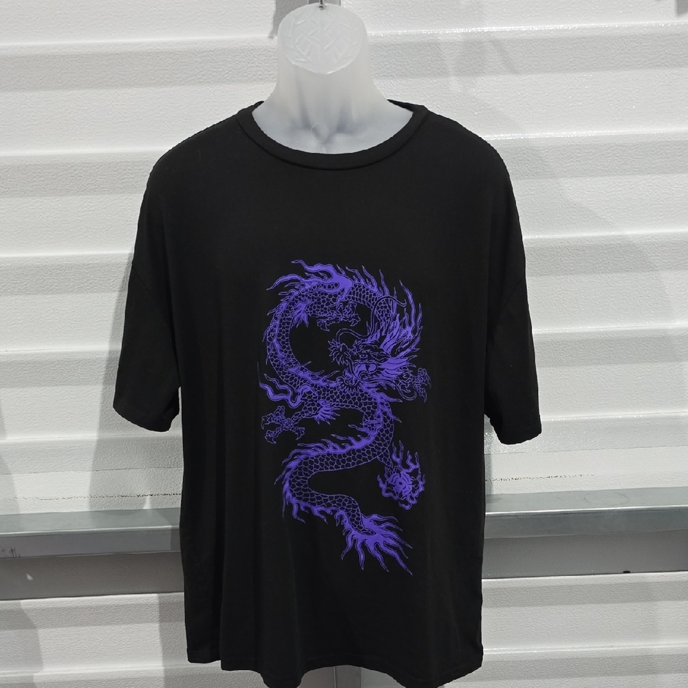 SHEIN Black Tee with Purple Dragon Graphic Size Medium‎